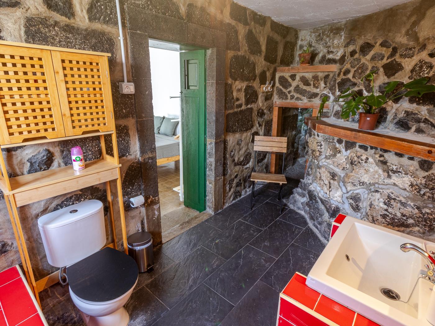 Charming Canarian House | Pool and Jacuzzi | Up to 9 People in Las Palmas de Gran Canaria