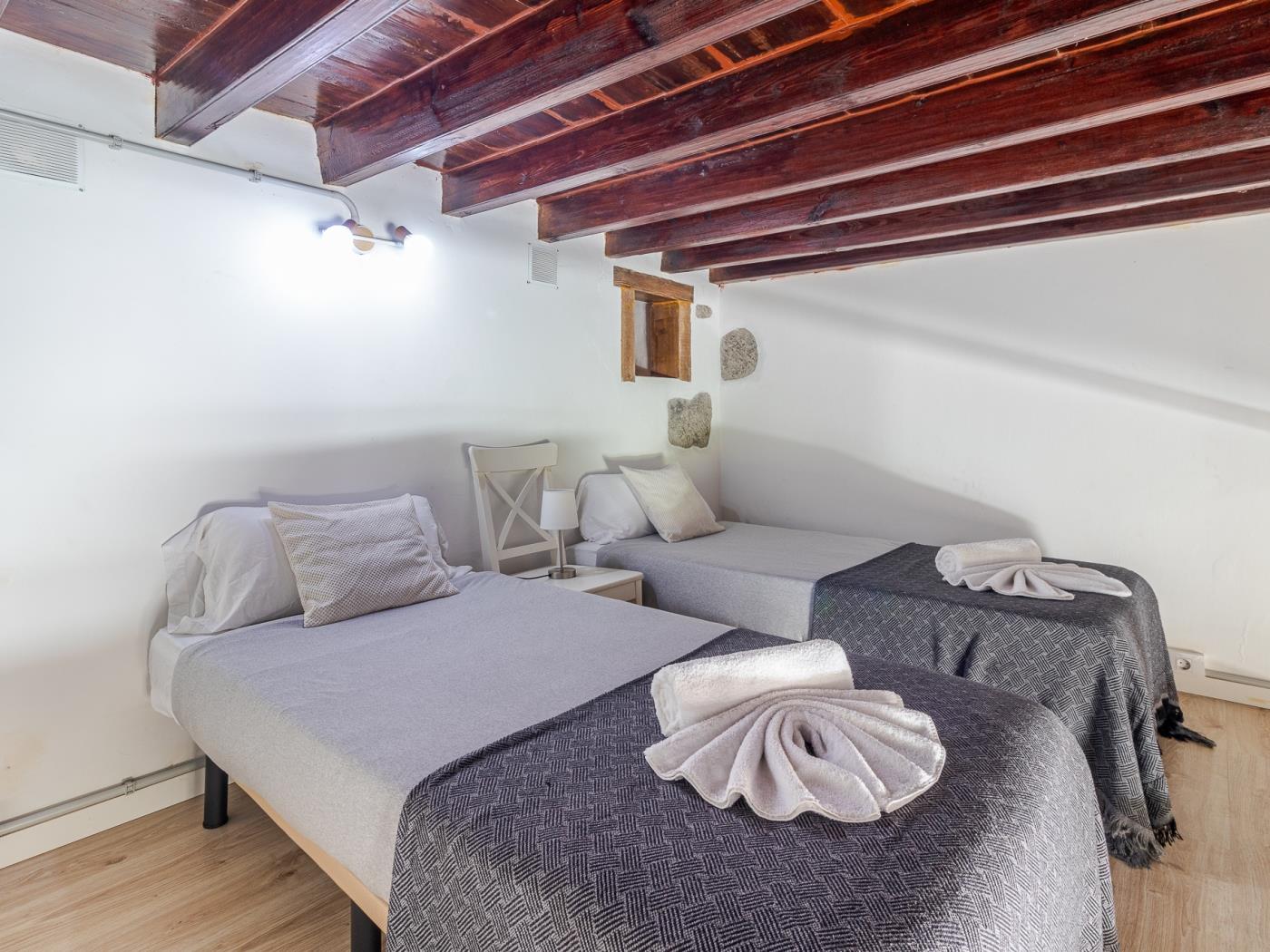Charming Canarian House | Pool and Jacuzzi | Up to 9 People in Las Palmas de Gran Canaria