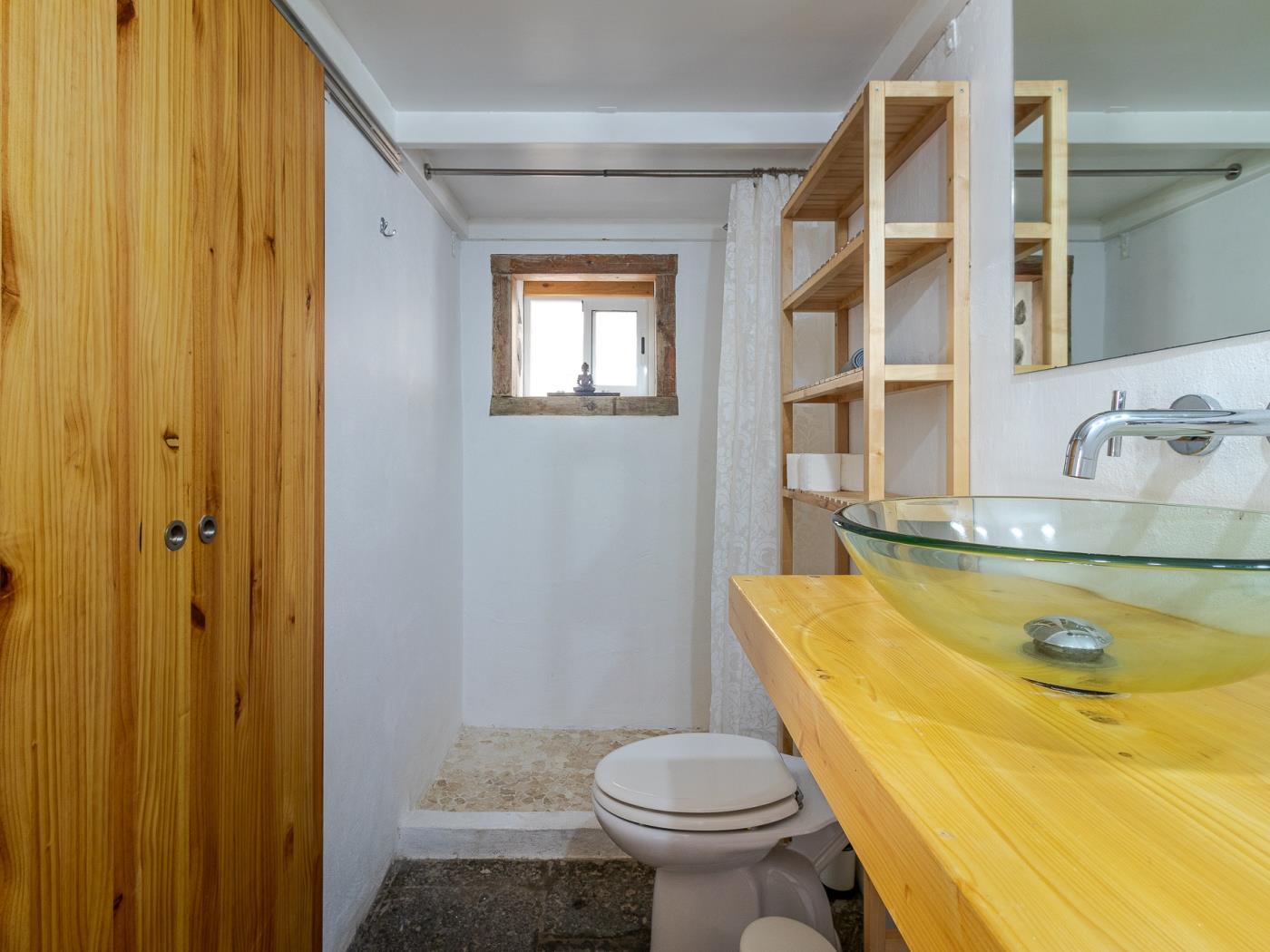 Charming Canarian House | Pool and Jacuzzi | Up to 9 People in Las Palmas de Gran Canaria