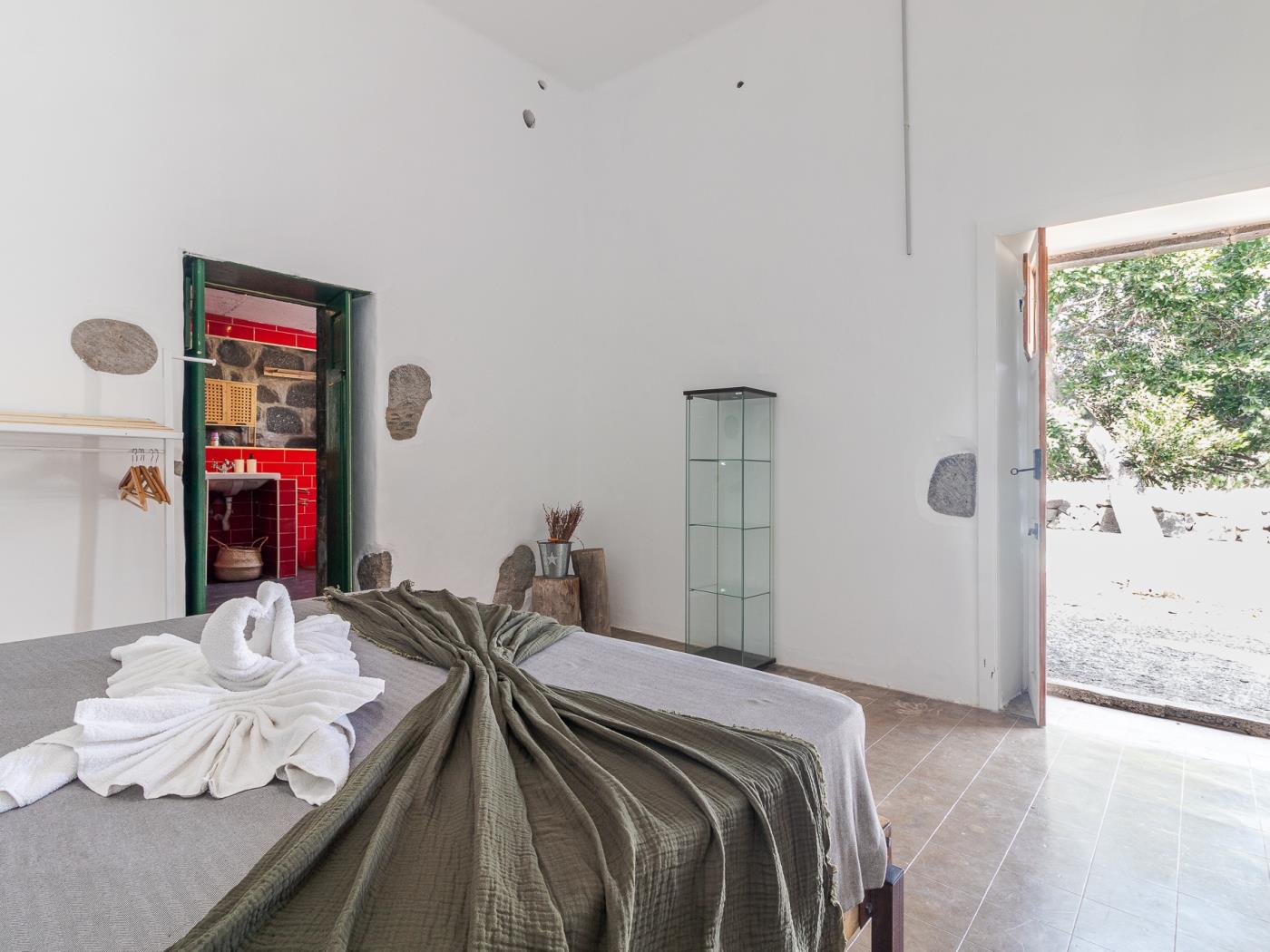 Charming Canarian House | Pool and Jacuzzi | Up to 9 People in Las Palmas de Gran Canaria